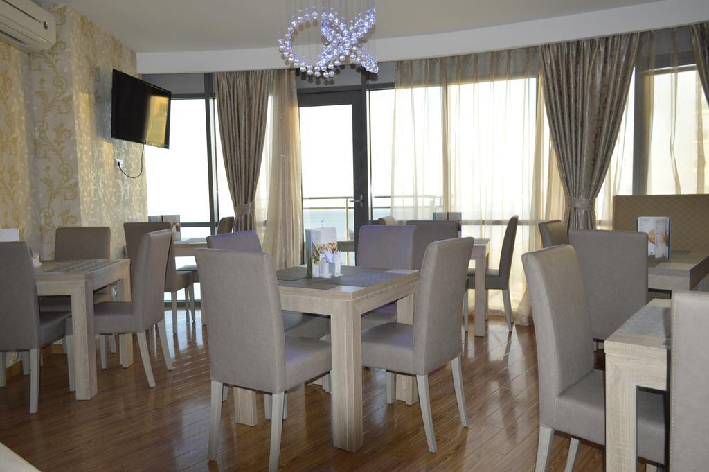 Grand Royal Batumi Aparthotel Exterior photo