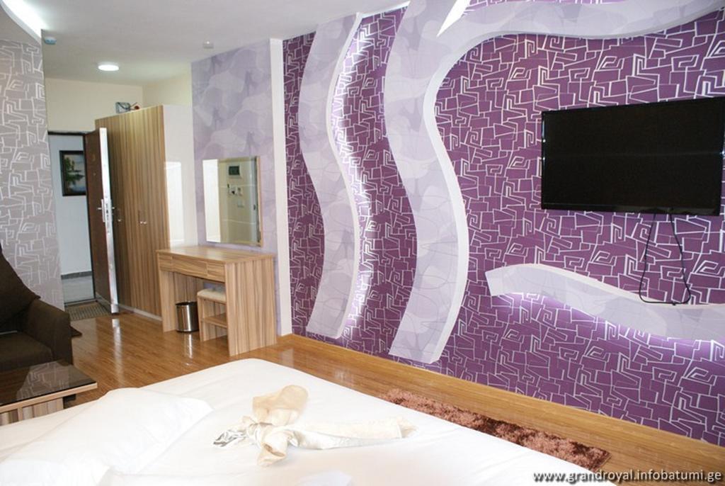 Grand Royal Batumi Aparthotel Room photo