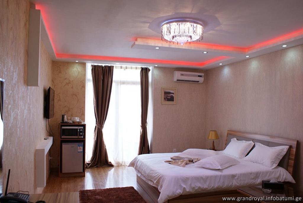 Grand Royal Batumi Aparthotel Room photo