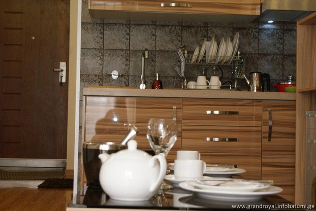 Grand Royal Batumi Aparthotel Room photo