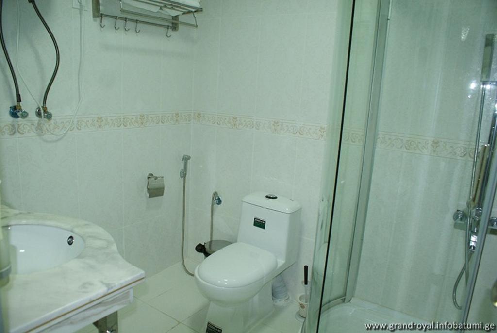 Grand Royal Batumi Aparthotel Room photo