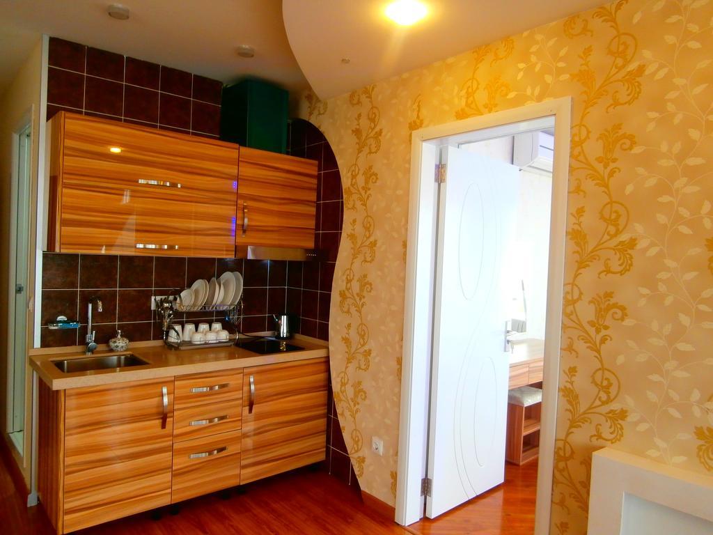 Grand Royal Batumi Aparthotel Room photo