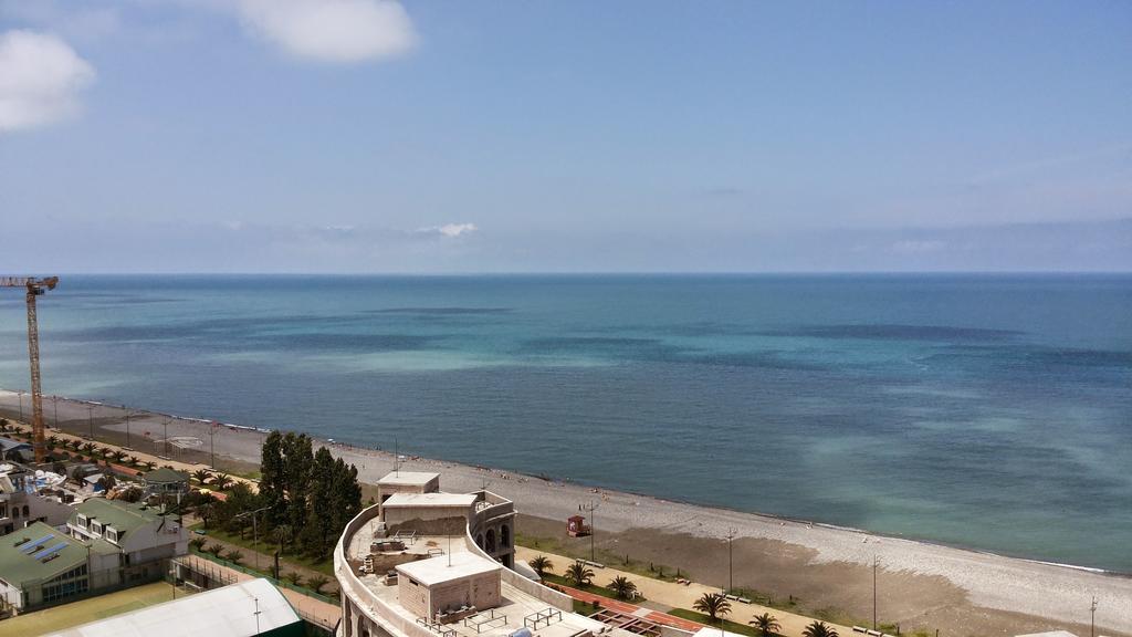 Grand Royal Batumi Aparthotel Exterior photo