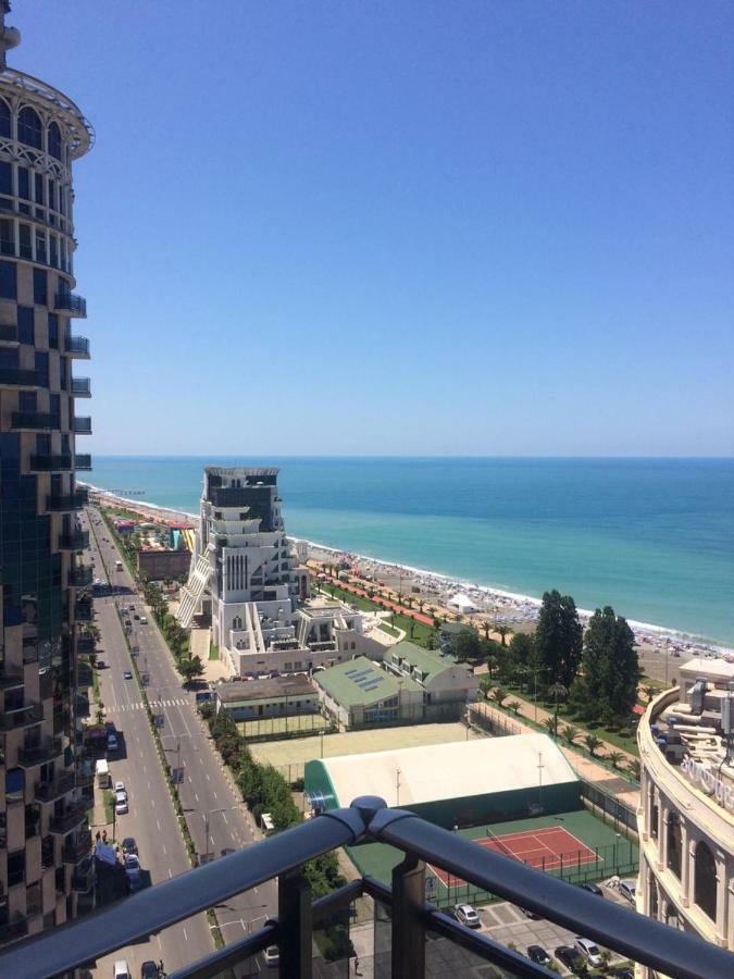 Grand Royal Batumi Aparthotel Exterior photo