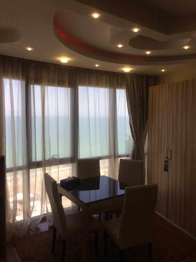 Grand Royal Batumi Aparthotel Exterior photo