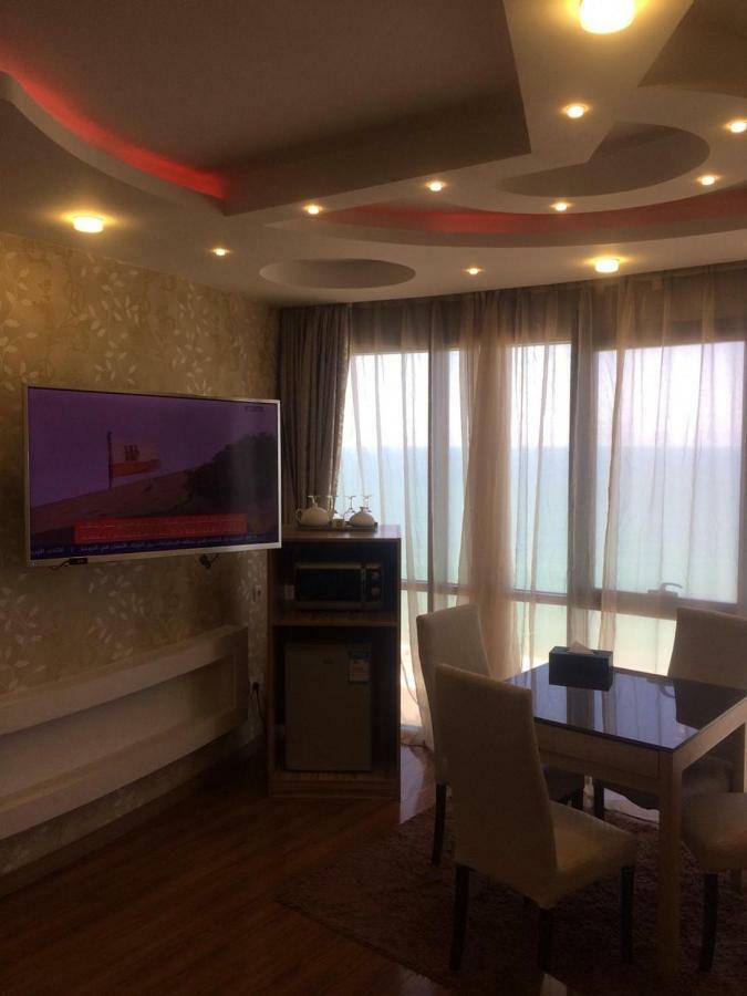 Grand Royal Batumi Aparthotel Exterior photo